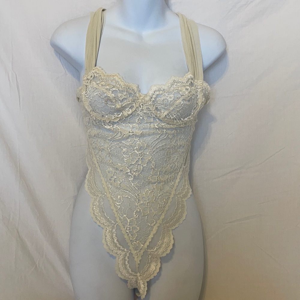 VTG Victoria Secret Gold label